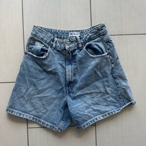 NEW ZARA Women's Blue Denim Shorts